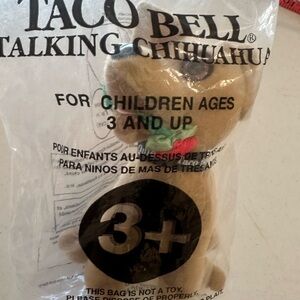 I Think I’m in Love - Talking Chihuahua Plush Toy